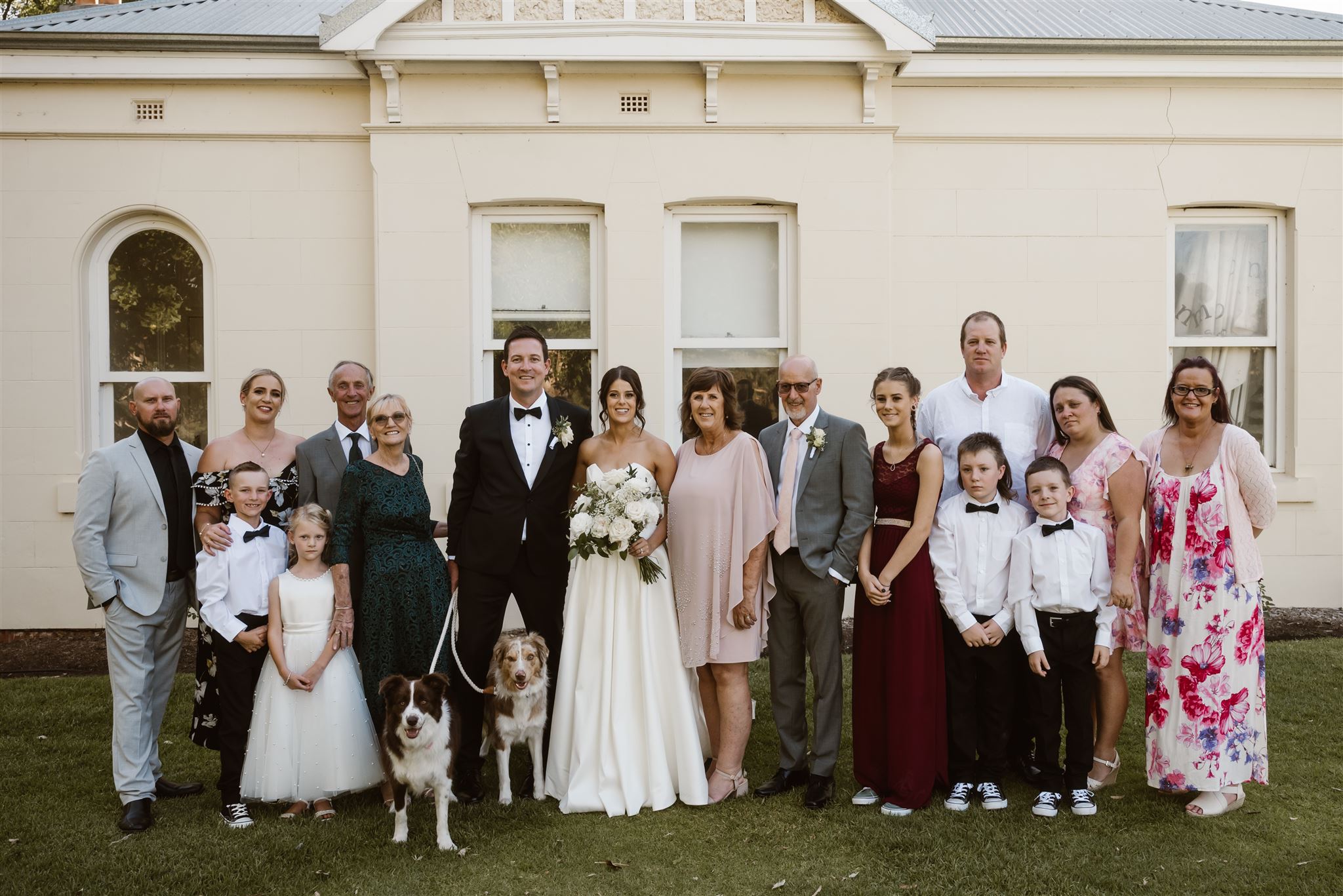 A Stress-Free Wedding Family Photo Game Plan
